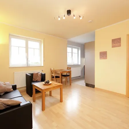 Forest Retreat, Cleaning Included * Rommersheim