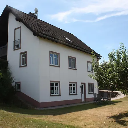 Forest Retreat, Cleaning Included * Rommersheim